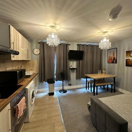 לונדון Cosy 2 Bedrooms Apartment מראה חיצוני תמונה