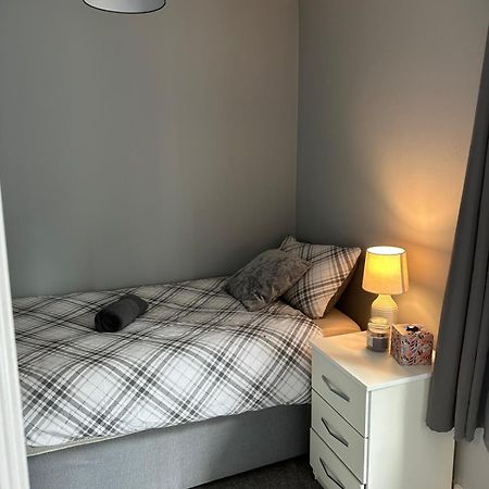 לונדון Cosy 2 Bedrooms Apartment מראה חיצוני תמונה