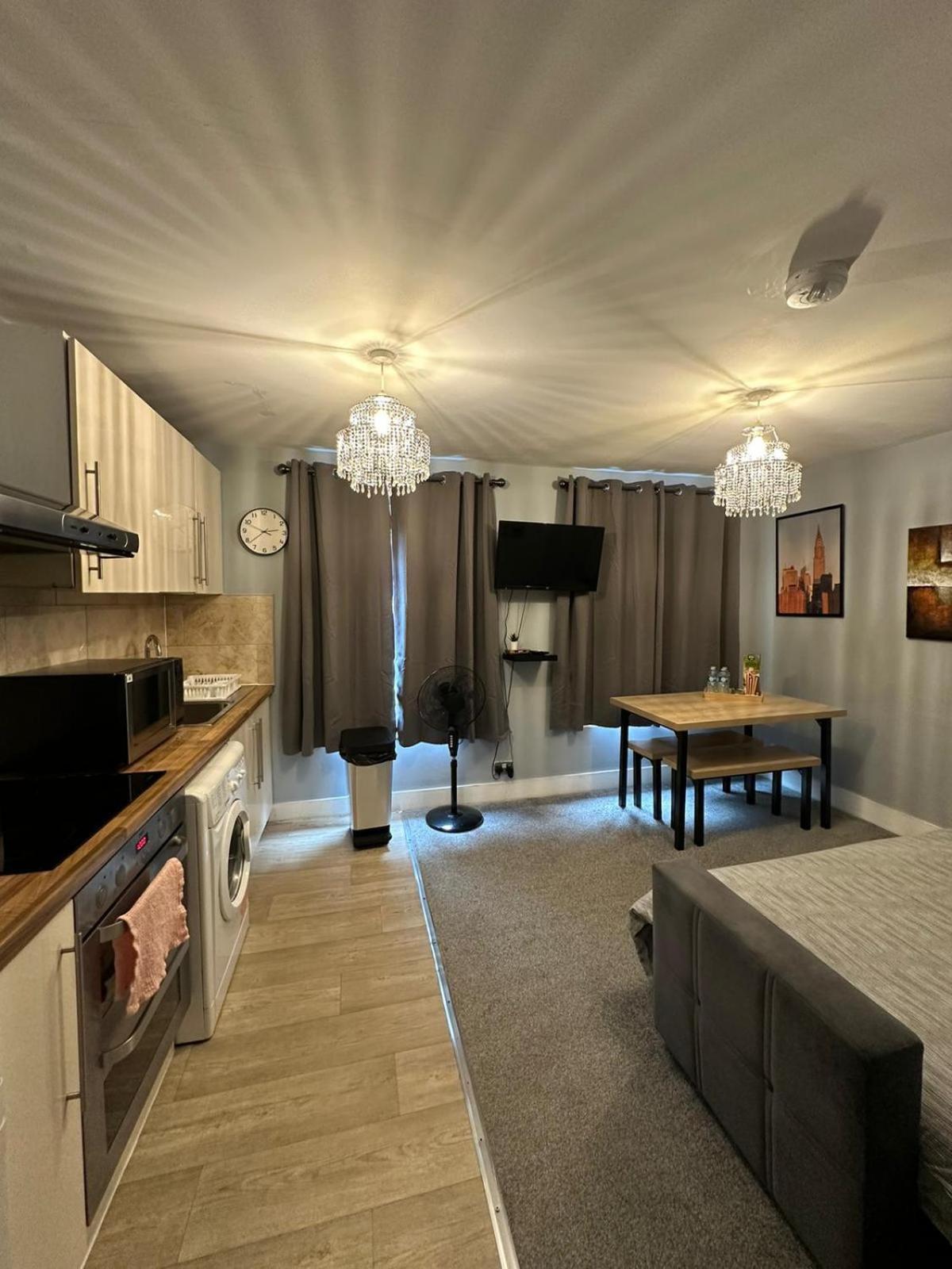 לונדון Cosy 2 Bedrooms Apartment מראה חיצוני תמונה