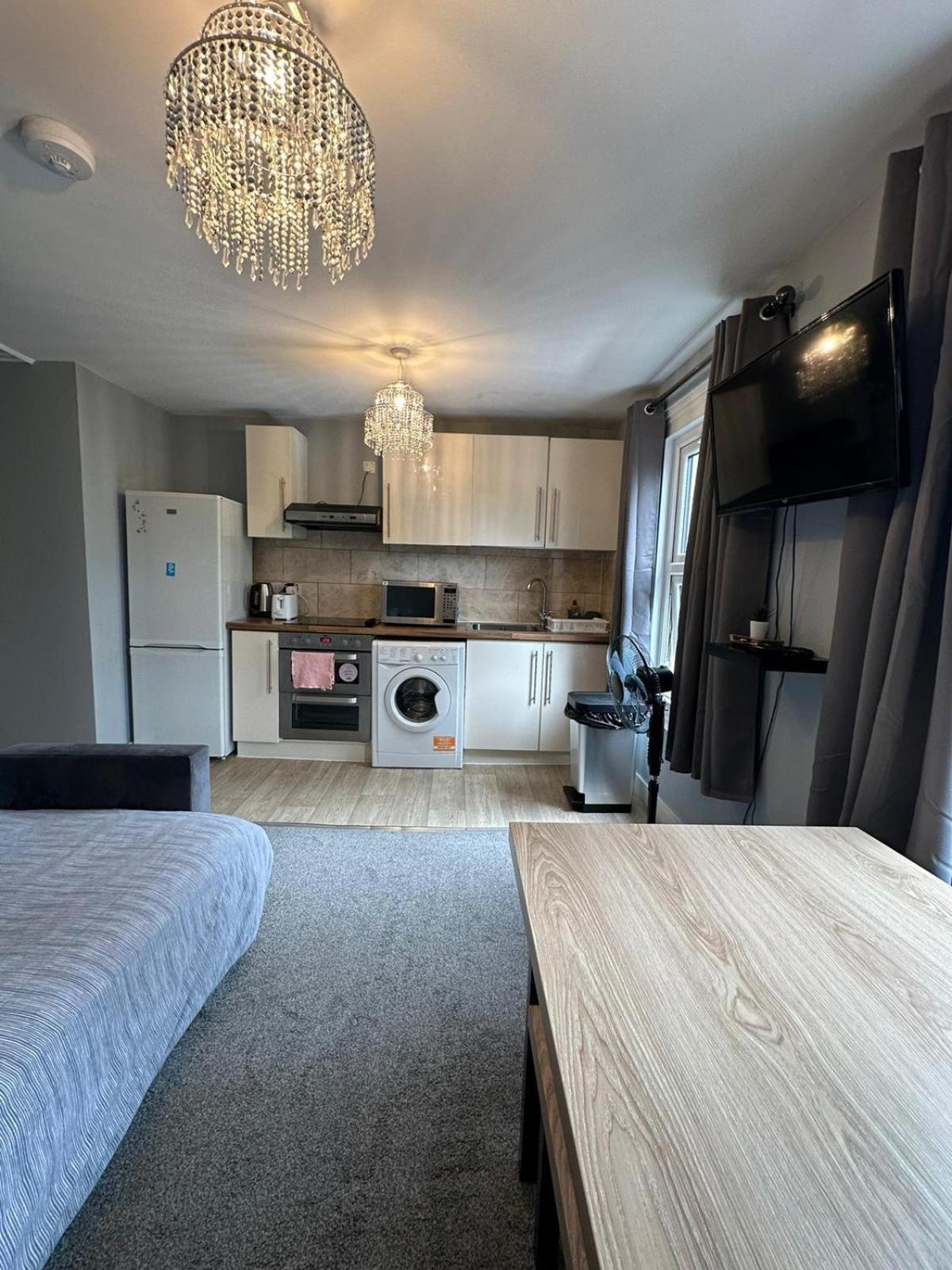 לונדון Cosy 2 Bedrooms Apartment מראה חיצוני תמונה